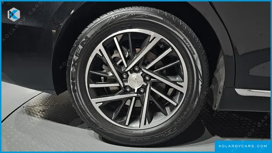 HYUNDAI GRANDEUR 2.5