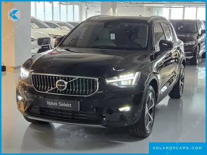 VOLVO XC40 B4 ULTRA BRIGHT