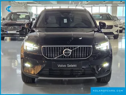 VOLVO XC40 B4 ULTRA BRIGHT