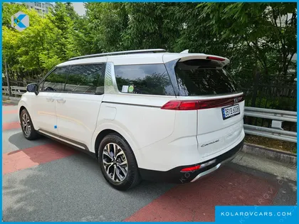 KIA CARNIVAL 9-SEATER SIGNATURE