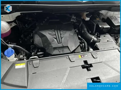 KIA CARNIVAL GASOLINE 9-SEATER SIGNATURE