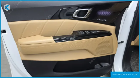 KIA CARNIVAL GASOLINE 9-SEATER SIGNATURE