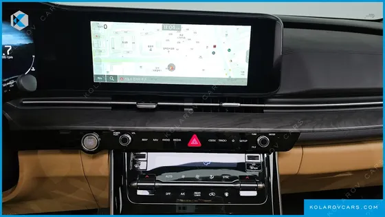 KIA CARNIVAL 9-SEATER SIGNATURE