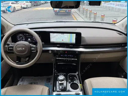 KIA CARNIVAL 9-SEATER HI-LIMOUSINE