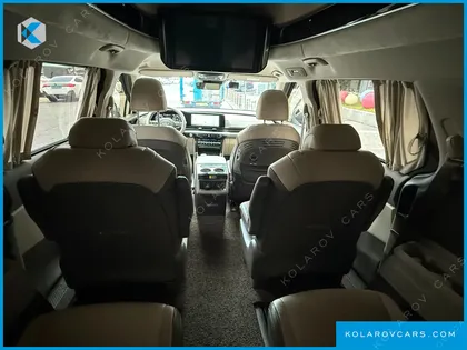 KIA CARNIVAL 9-SEATER HI-LIMOUSINE