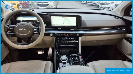 KIA CARNIVAL GASOLINE 7-SEATER HI-LIMOUSINE