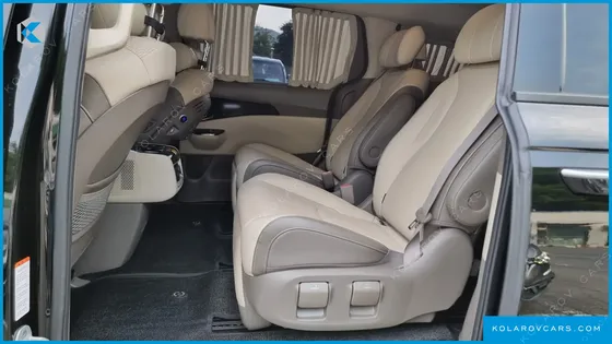 KIA CARNIVAL GASOLINE 7-SEATER HI-LIMOUSINE