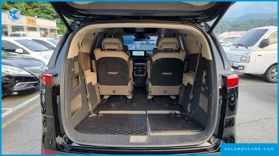 KIA CARNIVAL GASOLINE 7-SEATER HI-LIMOUSINE