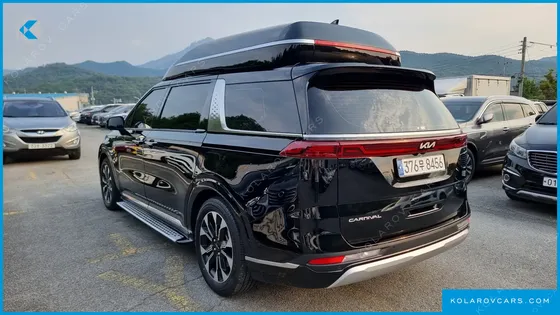 KIA CARNIVAL GASOLINE 7-SEATER HI-LIMOUSINE