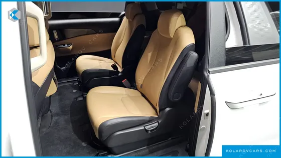 KIA CARNIVAL 9-SEATER PRESTIGE