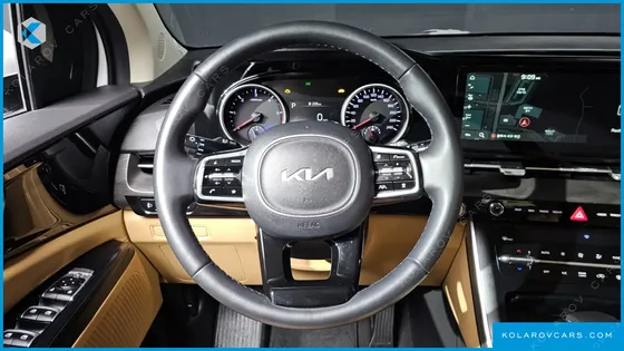 KIA CARNIVAL 9-SEATER PRESTIGE