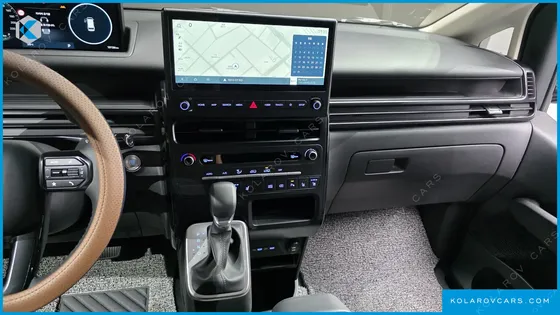 HYUNDAI STARIA L3.5 CARGO 3-SEATER
