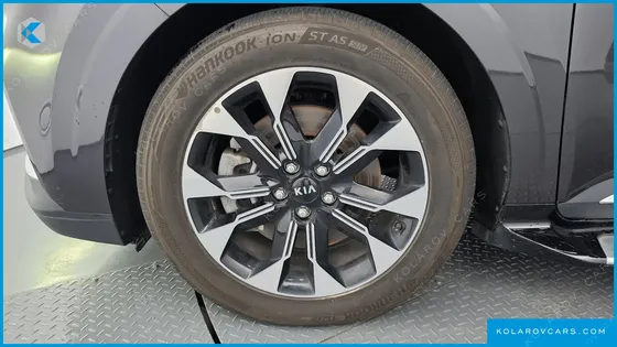 KIA CARNIVAL DIESEL 9-SEATER NOBLESSE
