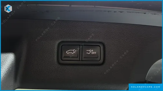 KIA CARNIVAL DIESEL 9-SEATER NOBLESSE