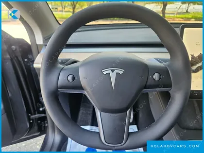 TESLA MODEL Y RWD