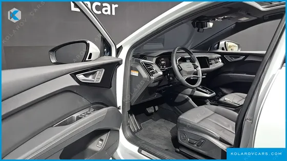 AUDI Q4 E-TRON 40 PREMIUM