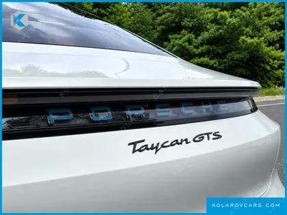 PORSCHE TAYCAN GTS