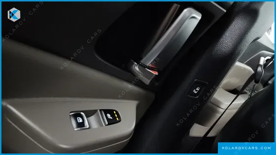 KIA CARNIVAL GASOLINE 9-SEATER HI LIMOUSINE (7-SEATER LIMOUSINE(SPECIAL VEHICLE)