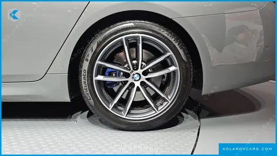 BMW 5 SERIES 520I M SPORT