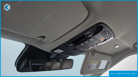 KIA CARNIVAL HEV 9SEATER SIGNATURE