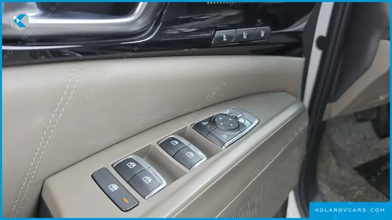 KIA CARNIVAL HEV 9SEATER SIGNATURE