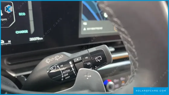 KIA CARNIVAL HEV 9SEATER SIGNATURE