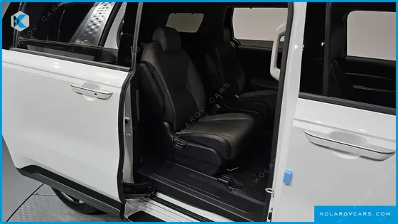 KIA CARNIVAL HEV 9SEATER NOBLESS