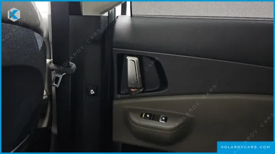 KIA CARNIVAL HEV 9SEATER NOBLESS