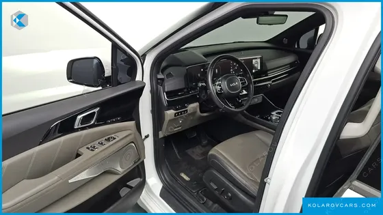 KIA CARNIVAL HEV 7-SEATER HI-LIMOUSINE (SPECIAL VEHICLE)