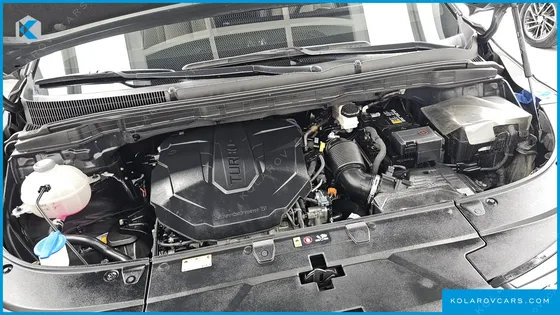 KIA CARNIVAL DIESEL 9-SEATER PRESTIGE