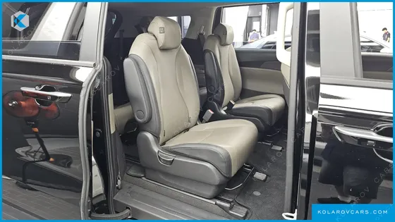 KIA CARNIVAL DIESEL 9-SEATER PRESTIGE