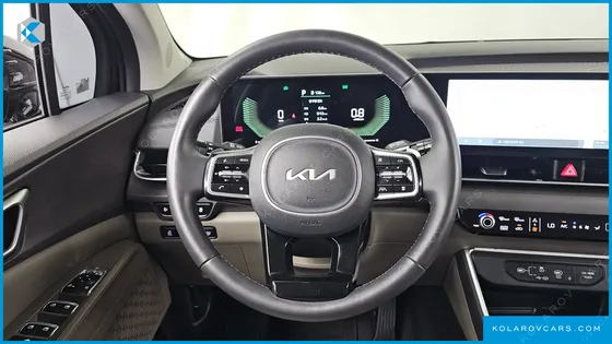 KIA CARNIVAL DIESEL 9-SEATER PRESTIGE