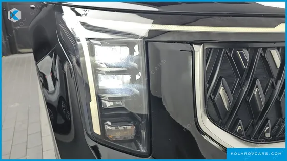 KIA CARNIVAL DIESEL 9-SEATER PRESTIGE