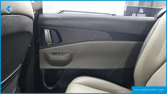 KIA CARNIVAL DIESEL 9-SEATER PRESTIGE