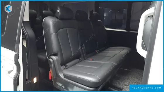 HYUNDAI STARIA 4WD TOURER 9-SEATER