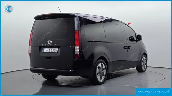 HYUNDAI STARIA TOURER 9-SEATER