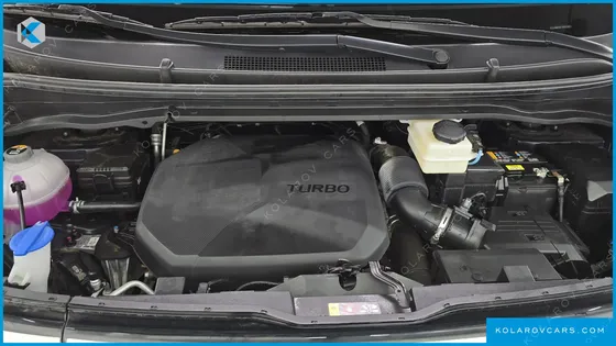 HYUNDAI STARIA TOURER 9-SEATER