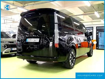 HYUNDAI STARIA HEV 1.6 LOUNGE 7-SEATER