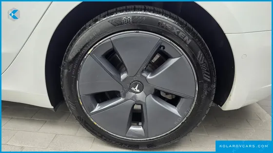TESLA MODEL 3 LONG RANGE AWD