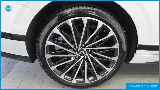 HYUNDAI GRANDEUR CALLIGRAPHY