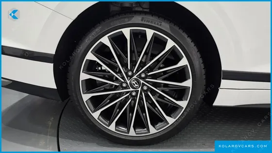 HYUNDAI GRANDEUR CALLIGRAPHY