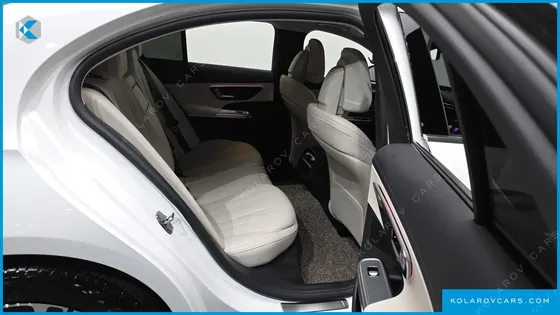 MERCEDES E-CLASS E200 AVANTGARDE