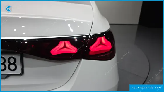 MERCEDES E-CLASS E200 AVANTGARDE