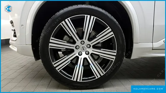 VOLVO XC90 B6 ULTIMATE BRIGHT