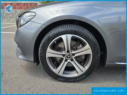MERCEDES E-CLASS E220D AVANTGARDE
