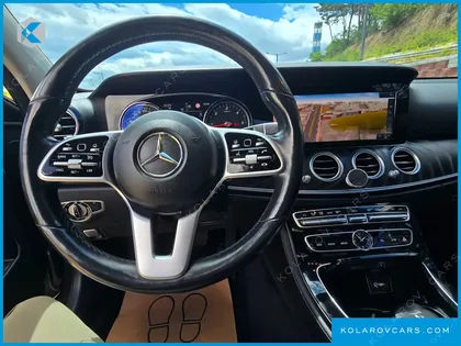 MERCEDES E-CLASS E220D AVANTGARDE