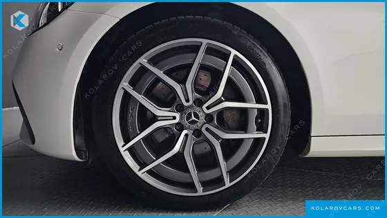 MERCEDES E-CLASS E220D 4MATIC AMG LINE