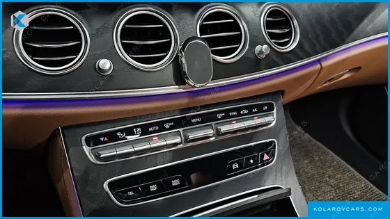 MERCEDES E-CLASS E220D 4MATIC AMG LINE
