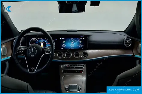 MERCEDES E-CLASS E300E 4MATIC EXCLUSIVE