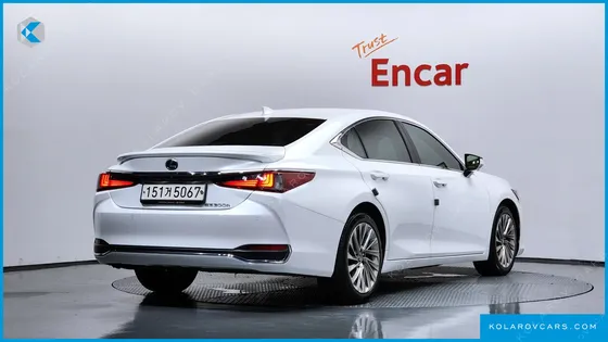 LEXUS ES EXECUTIVE